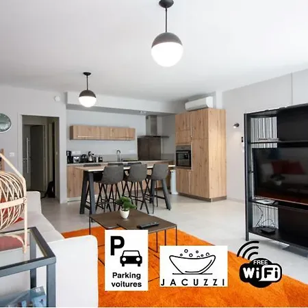 Le Celya, Jacuzzi Et Parking Privatif Avec Borne De Recharge Voiture Electrique Apartment Sarlat-la-Caneda Exterior photo