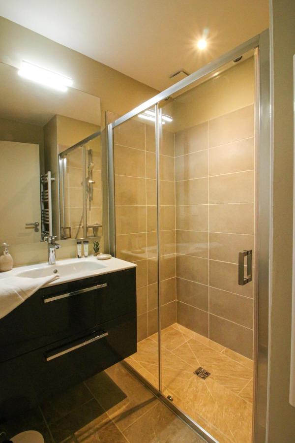 Apartment Le Celya, Jacuzzi Et Parking Privatif Avec Borne De Recharge Voiture Electrique *