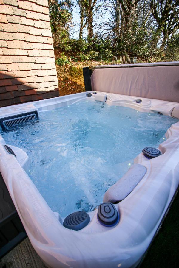 Apartment Le Celya, Jacuzzi Et Parking Privatif Avec Borne De Recharge Voiture Electrique *